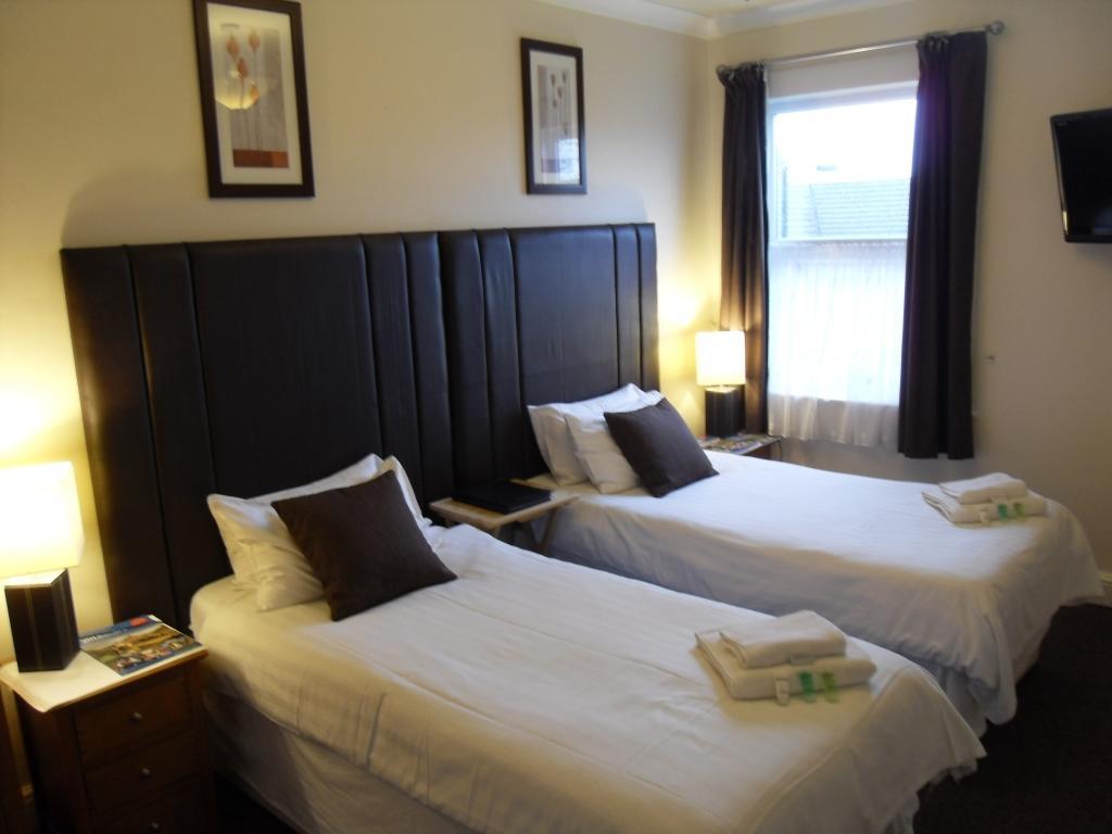 The Caribbean Hotel ดอนคาสเตอร์ ภายนอก รูปภาพ